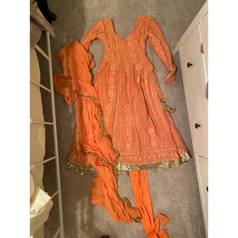 Indian Pakistani Bollywood Anarkali peach salwar!